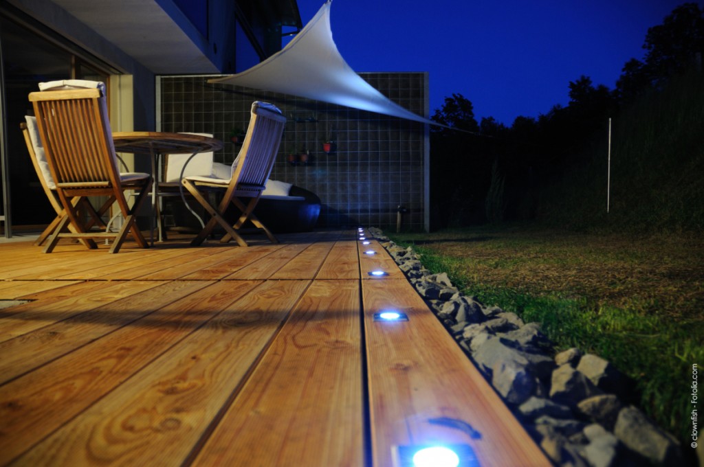 L'éclairage extérieur d'une terrasse